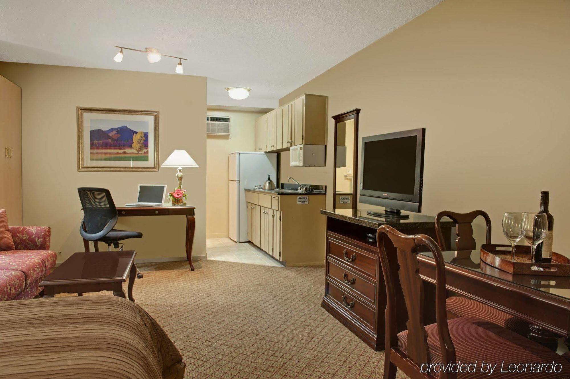Travelodge By Wyndham Abbotsford Bakerview Exterior foto